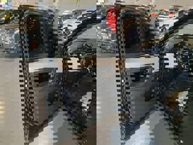 Used 2021 Land Rover Discovery Sport S image 11