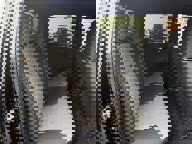 Used 2022 Toyota Tacoma TRD Sport image 32