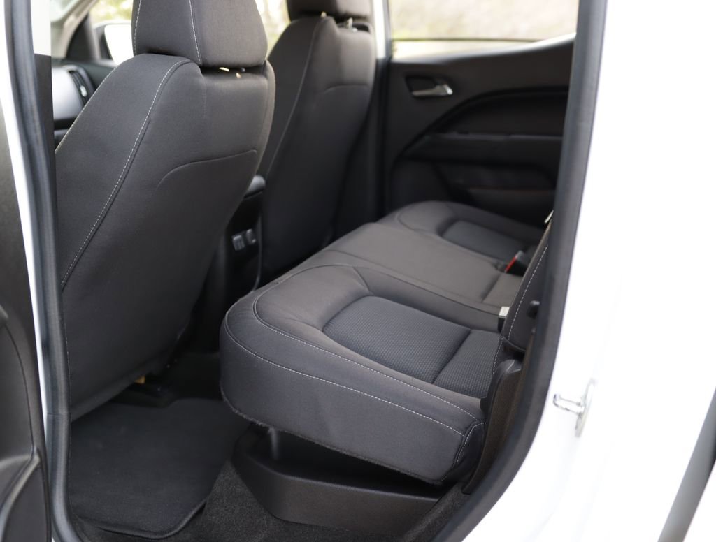 Used 2017 Chevrolet Colorado LT w/ LT Convenience Package image 24