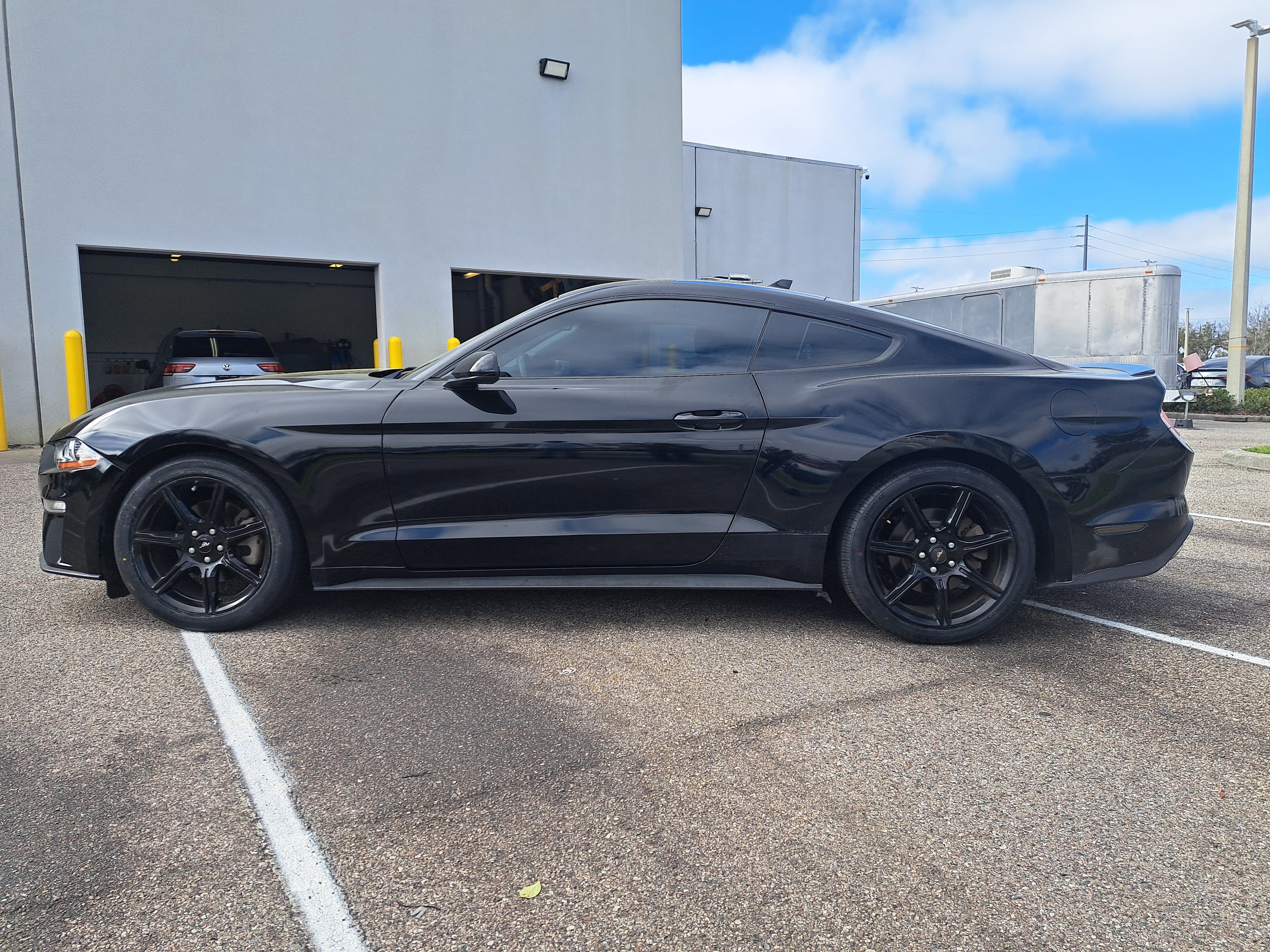 Used 2020 Ford Mustang EcoBoost w/ Equipment Group 101A image 9