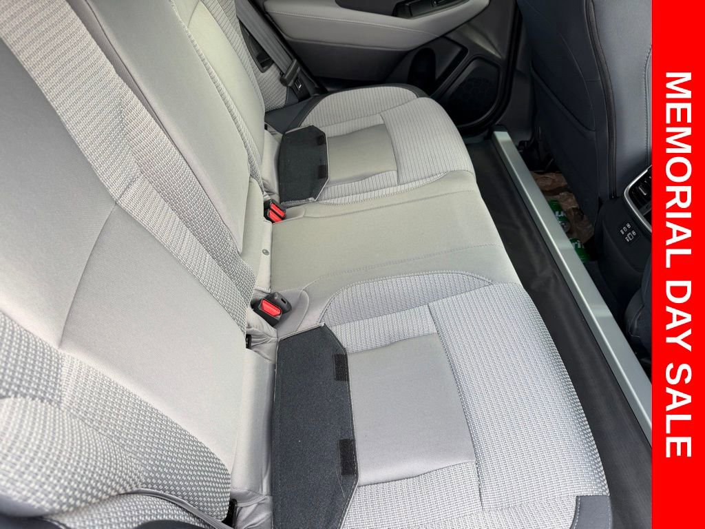 Used 2025 Subaru Outback Premium AWD/4WD image 19