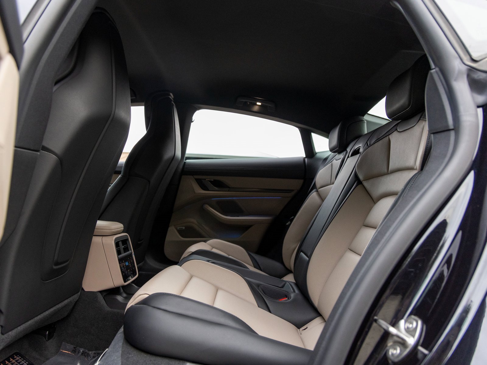 New 2025 Porsche Taycan 4S image 38