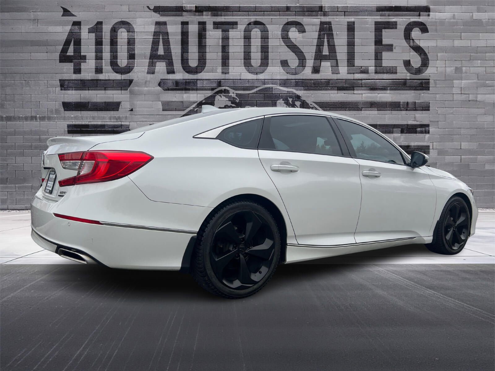 Used 2020 Honda Accord Touring image 5