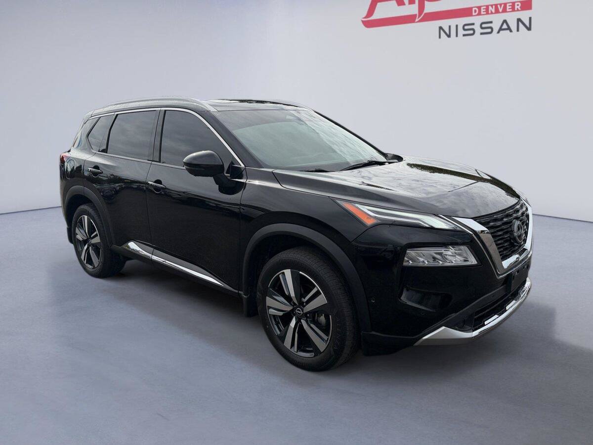 Used 2025 Nissan Pathfinder SV AWD/4WD image 7
