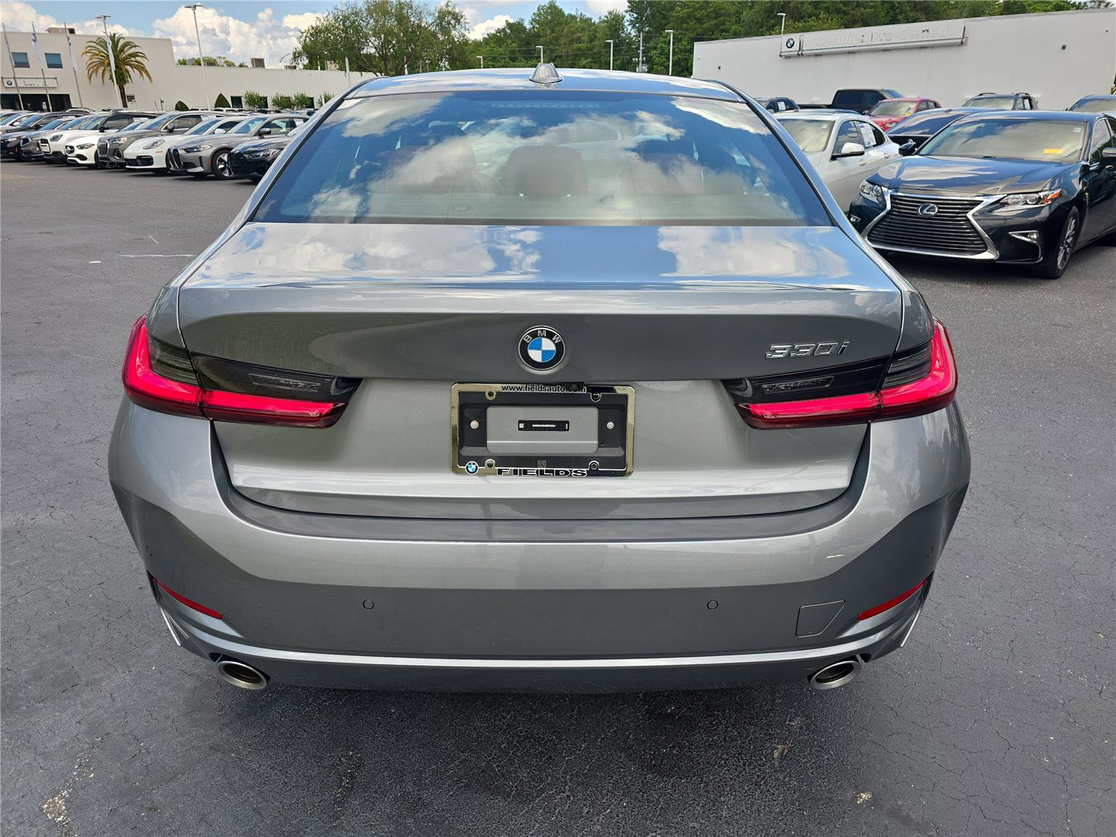 Used 2025 BMW 330i Sedan RWD image 4