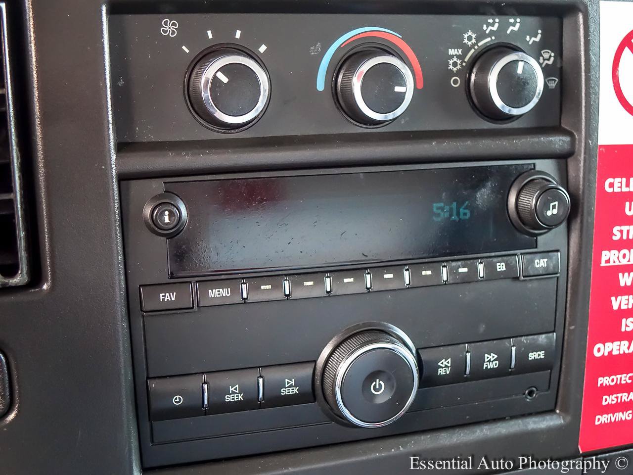 Used 2020 Chevrolet Express 3500 RWD image 12