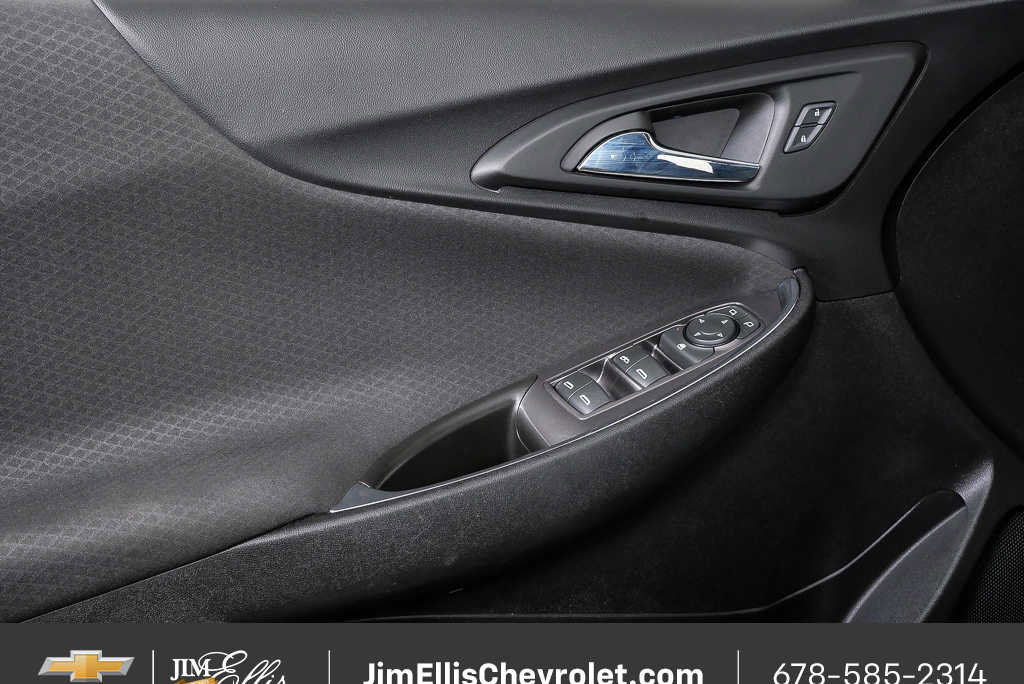 Used 2017 Chevrolet Malibu LT image 6