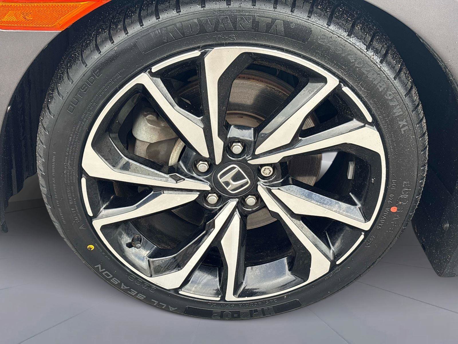 Used 2018 Honda Civic Si image 10