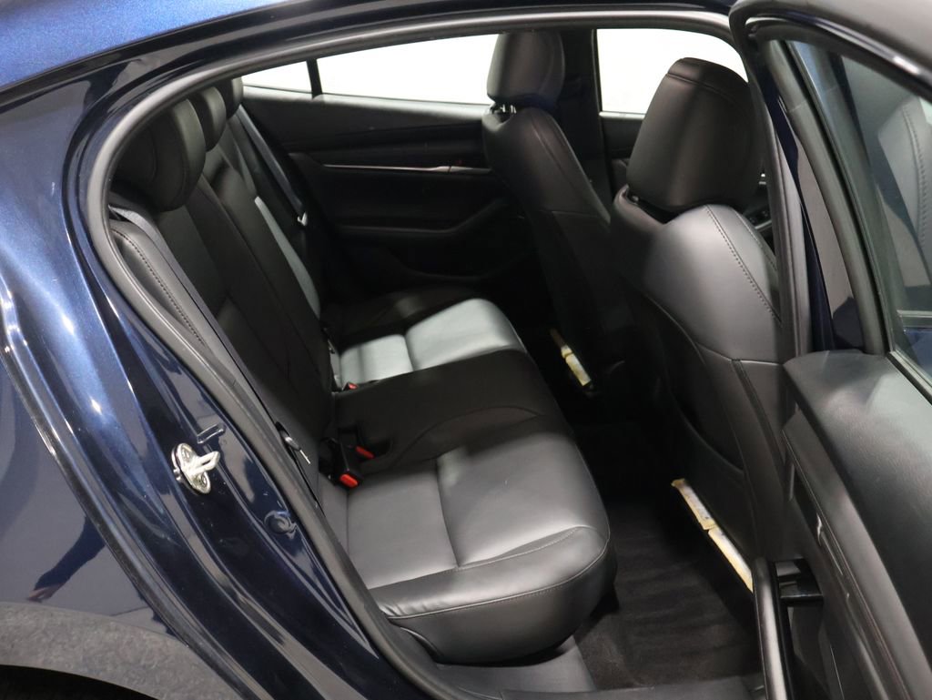 Used 2024 MAZDA MAZDA3 s image 19