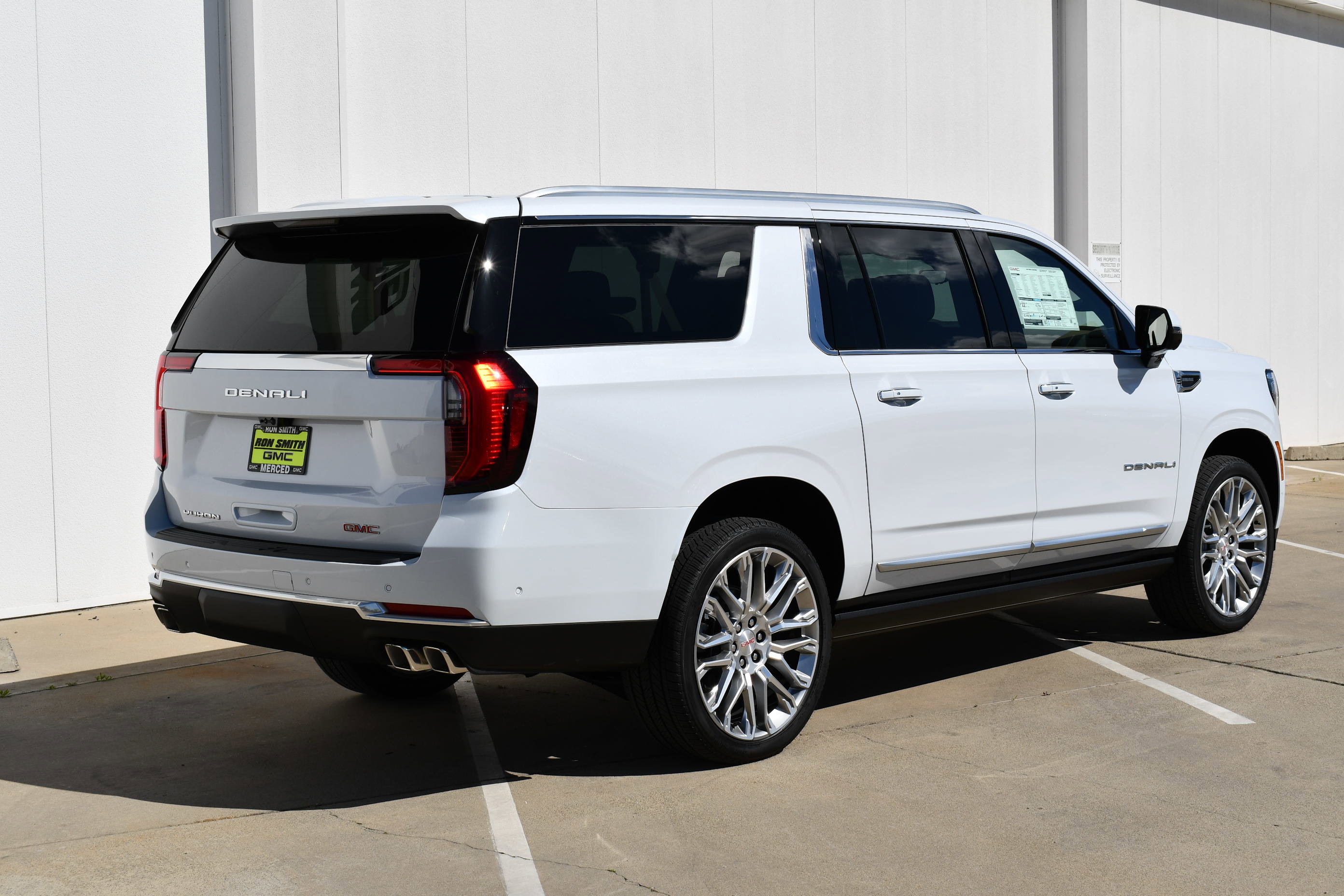 New 2026 GMC Yukon XL Denali w/ Denali Reserve Package image 6