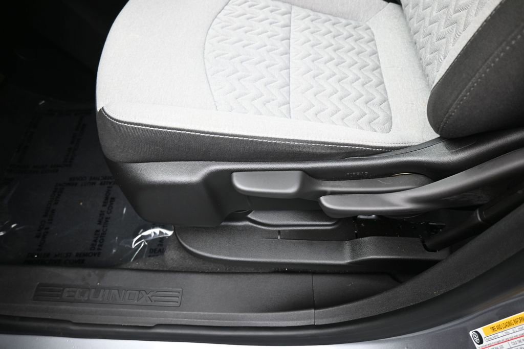 Used 2023 Chevrolet Equinox LS FWD image 15
