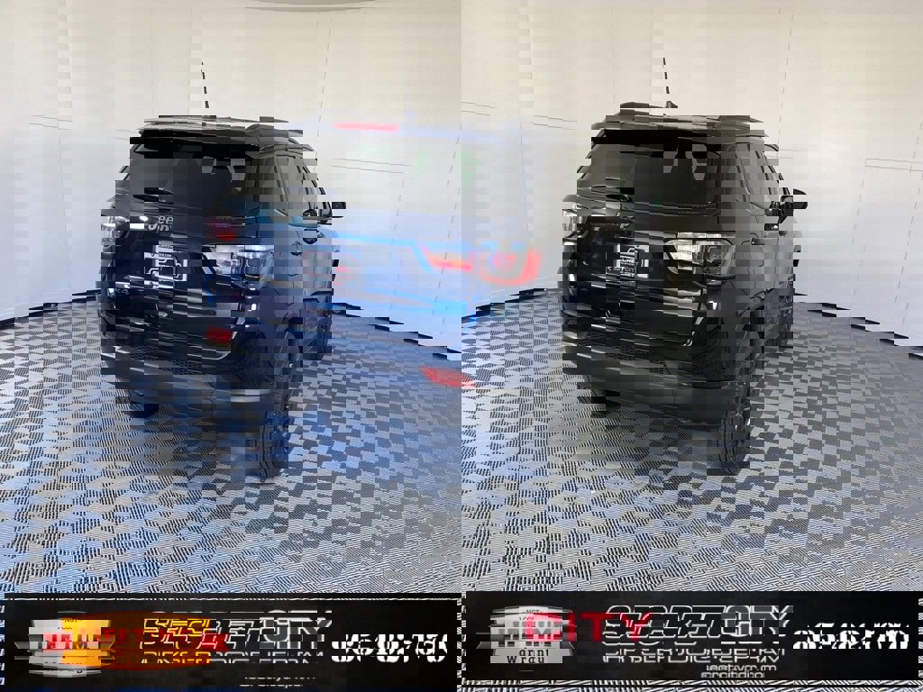 New 2026 Jeep Compass Latitude image 7