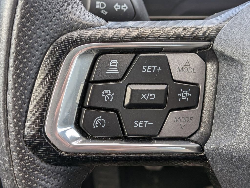 Used 2025 Ford Mustang GT Premium RWD image 13