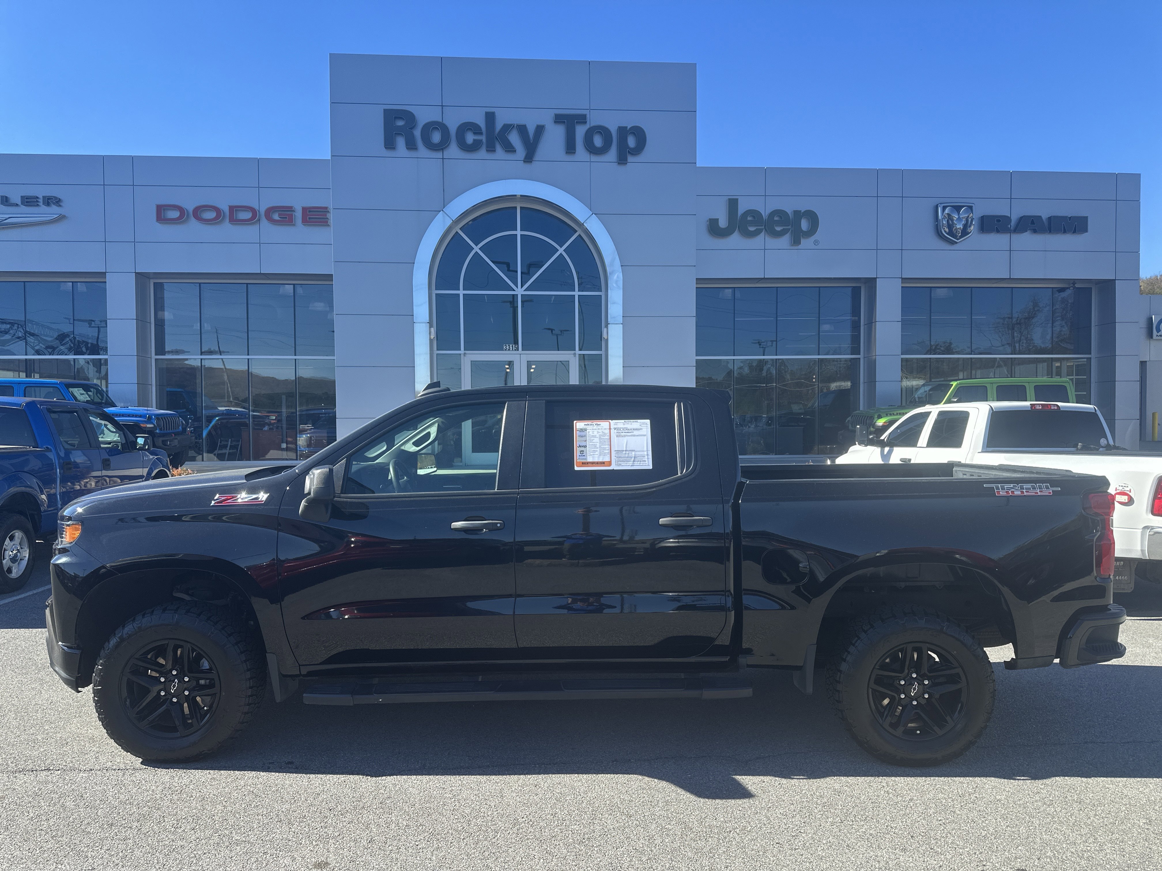 Used 2022 Chevrolet Silverado 1500 Custom Trail Boss w/ LPO, Dark Essentials Package