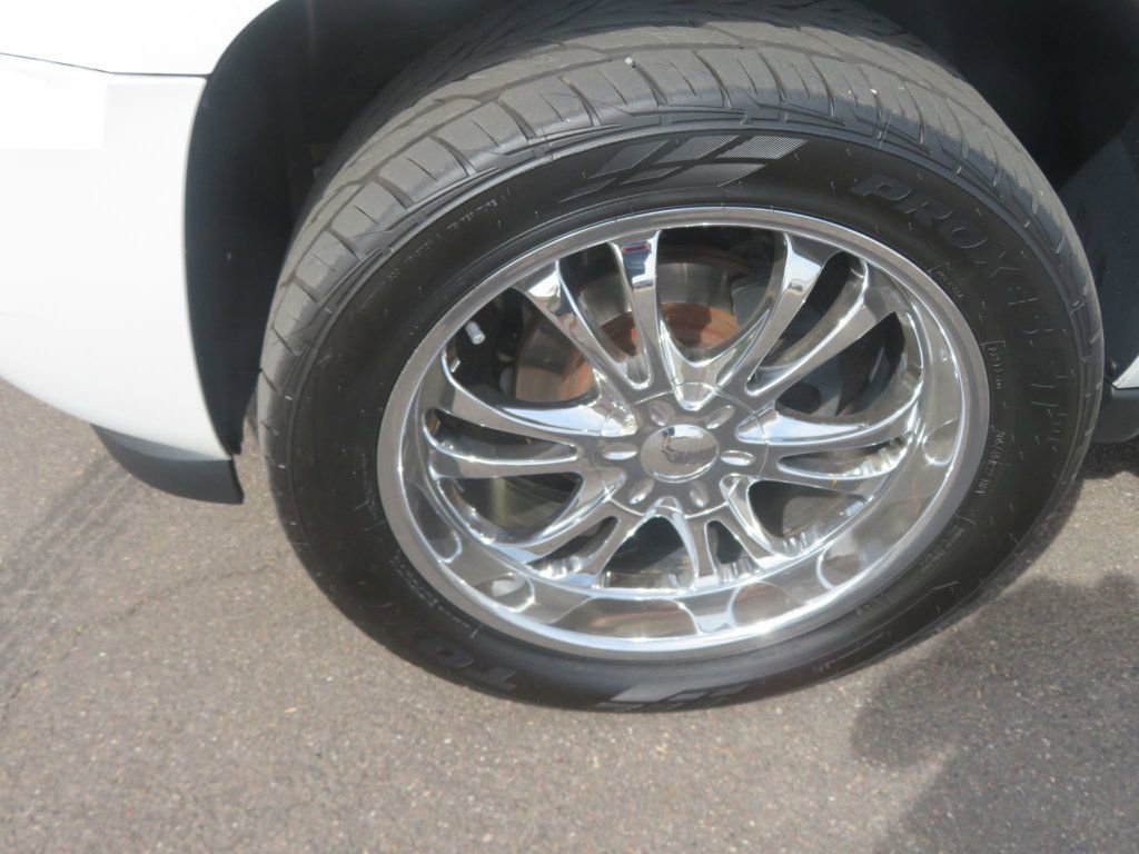 Used 2008 Chevrolet Avalanche LTZ w/ LTZ Preferred Equipment Group image 16