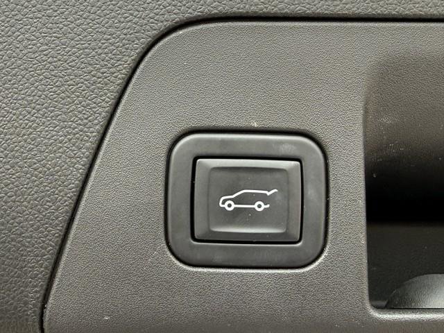 Used 2023 Buick Envision Avenir AWD/4WD image 34