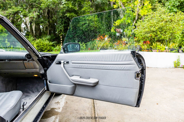 Used 1989 Mercedes-Benz 560 SL image 23