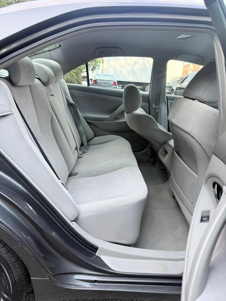 Used 2011 Toyota Camry LE w/ LE Extra-Value Pkg FWD image 22