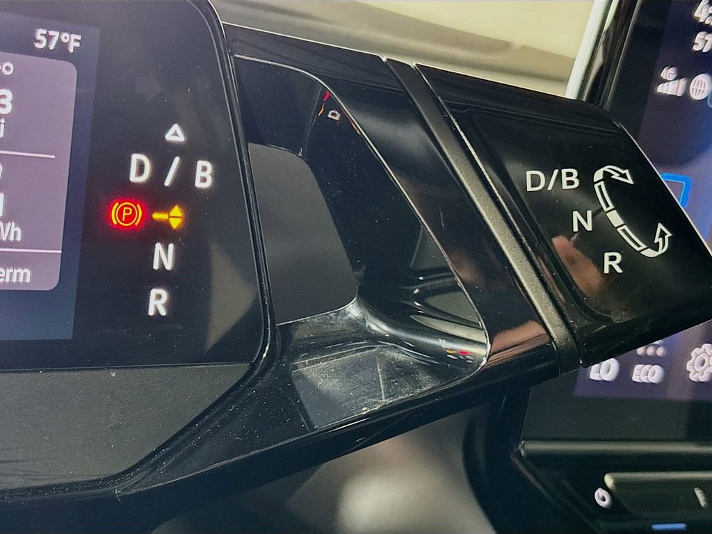 Used 2023 Volkswagen ID.4 2WD image 18