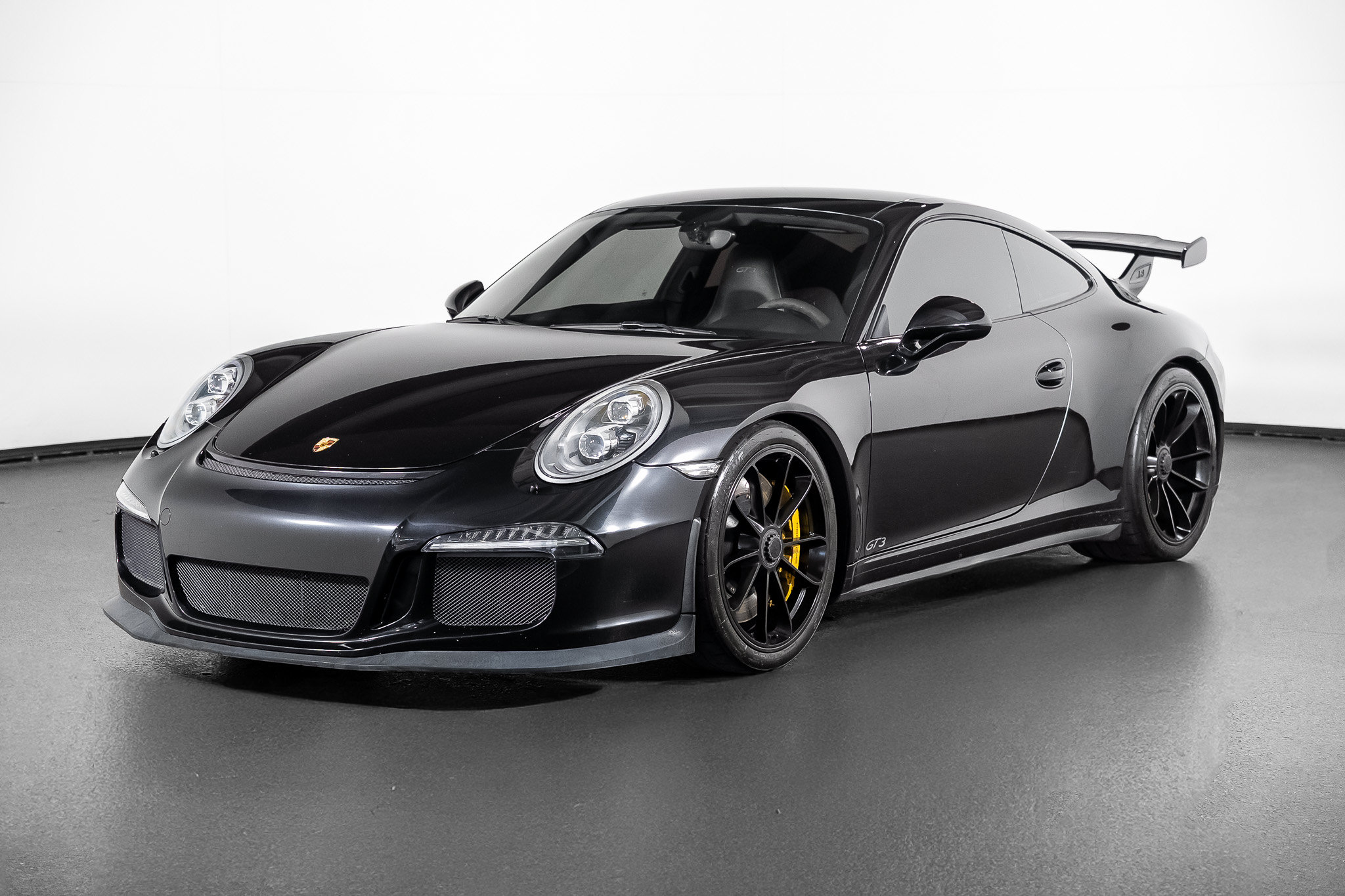 Used 2014 Porsche 911 GT3 w/ Sound Package Plus RWD image 13
