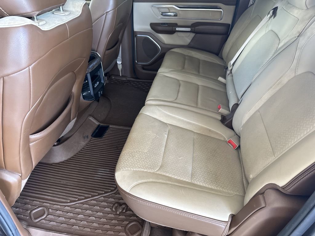Used 2019 RAM 1500 Laramie AWD/4WD image 29