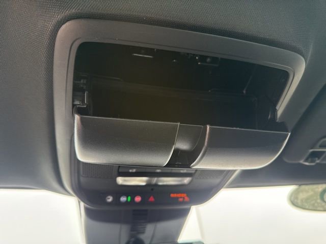 Used 2025 Chevrolet Traverse Z71 w/ Enhanced Driving Package image 33