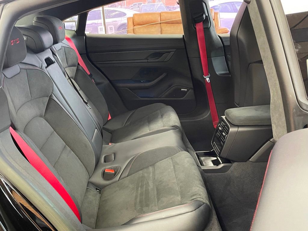 Used 2024 Porsche Taycan GTS image 23