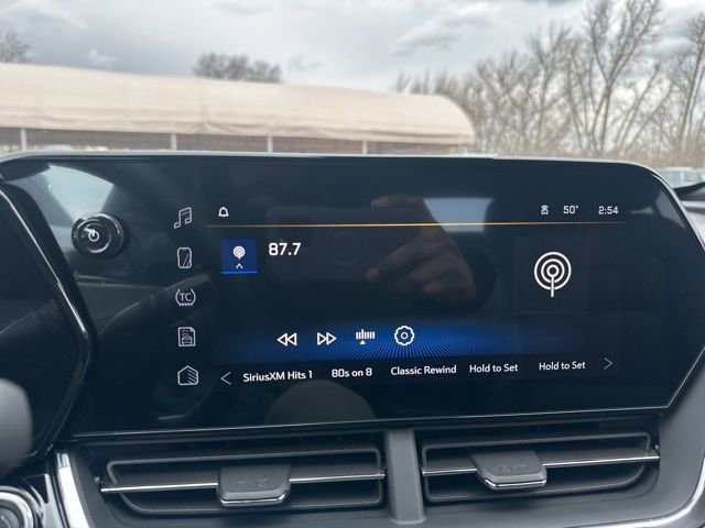 New 2026 Chevrolet Trax RS w/ Sunroof Package image 20