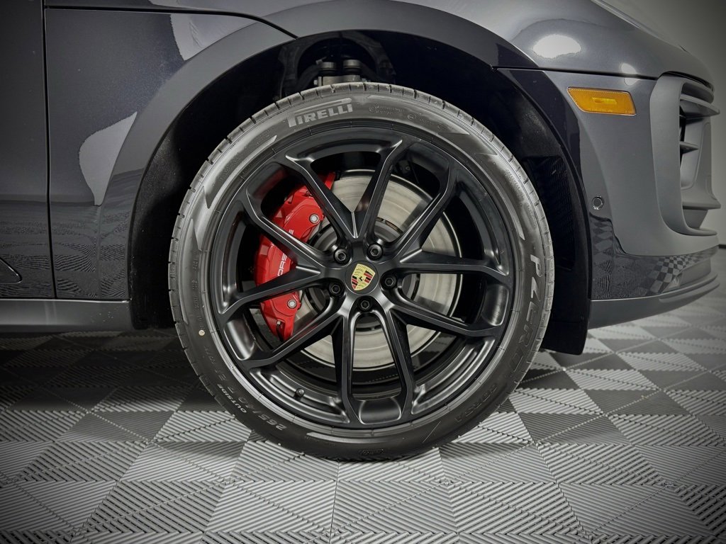 New 2026 Porsche Macan GTS image 20