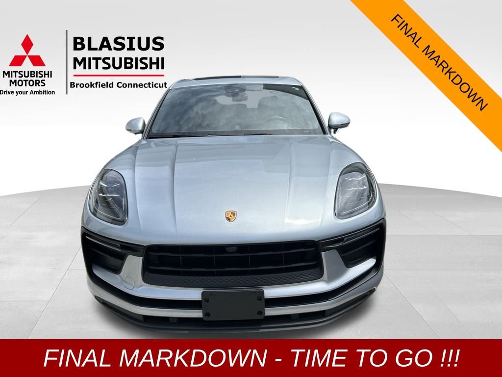 Used 2022 Porsche Macan image 3