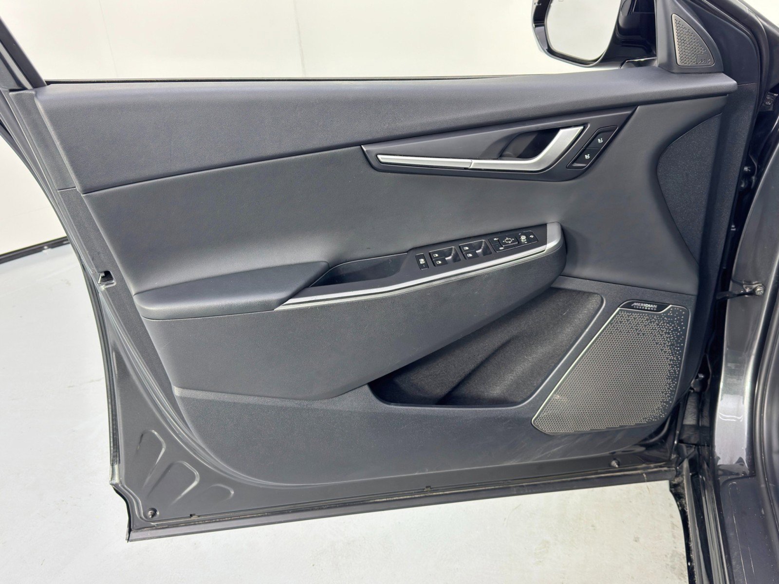 Used 2022 Kia EV6 Wind image 41