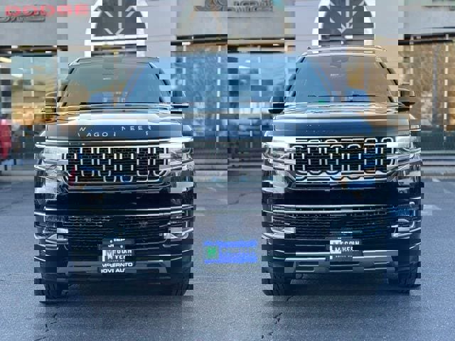 Used 2024 Jeep Wagoneer L Series III w/ Flexible Seating Group image 8