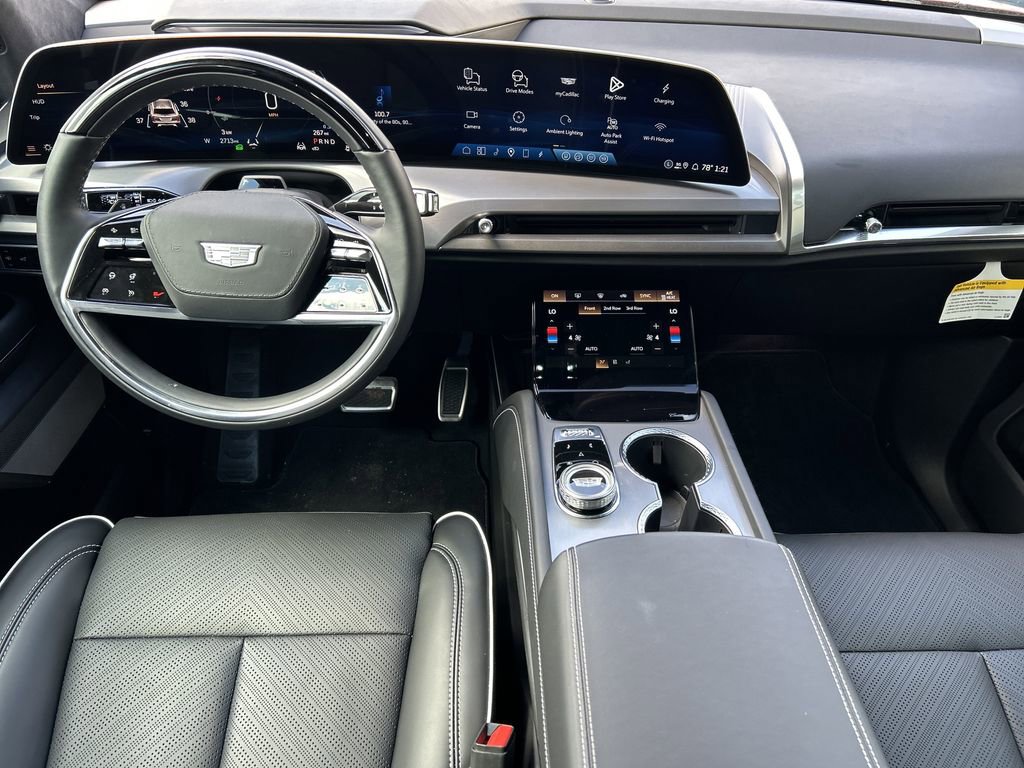 New 2026 Cadillac Vistiq Platinum image 13