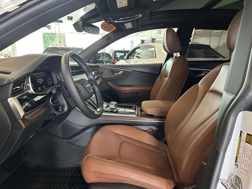 Used 2025 Audi Q8 Premium Plus w/ Premium Plus Package AWD/4WD image 20