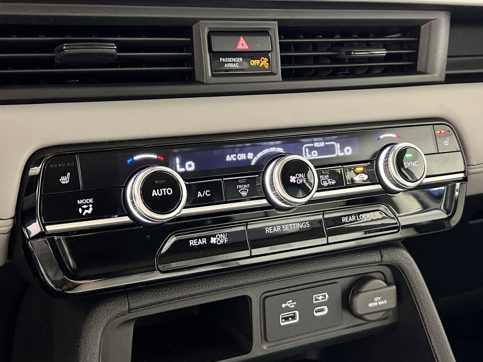 Used 2025 Honda Pilot Touring image 22