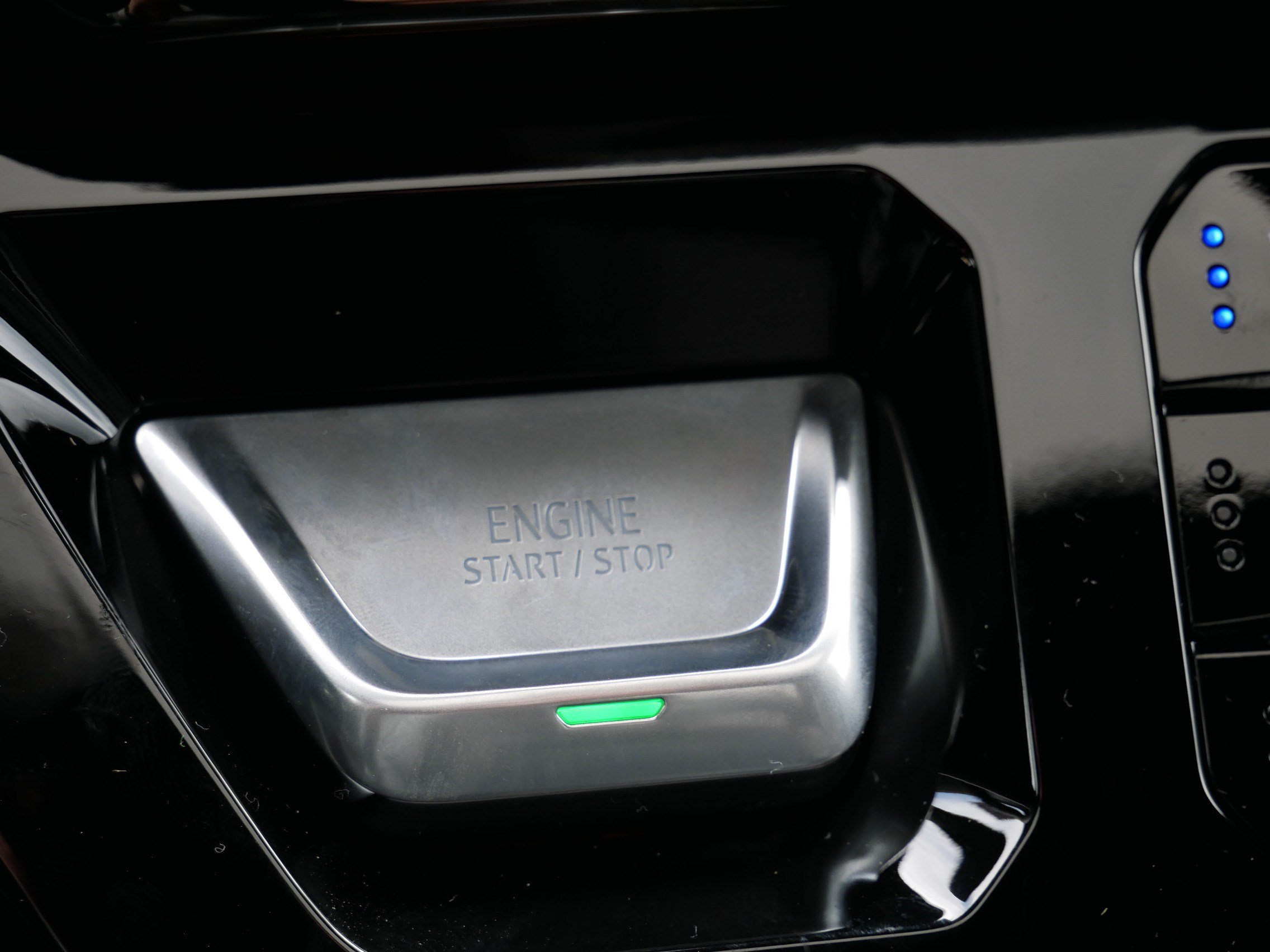 New 2026 GMC Sierra 2500 AT4X AWD/4WD image 27