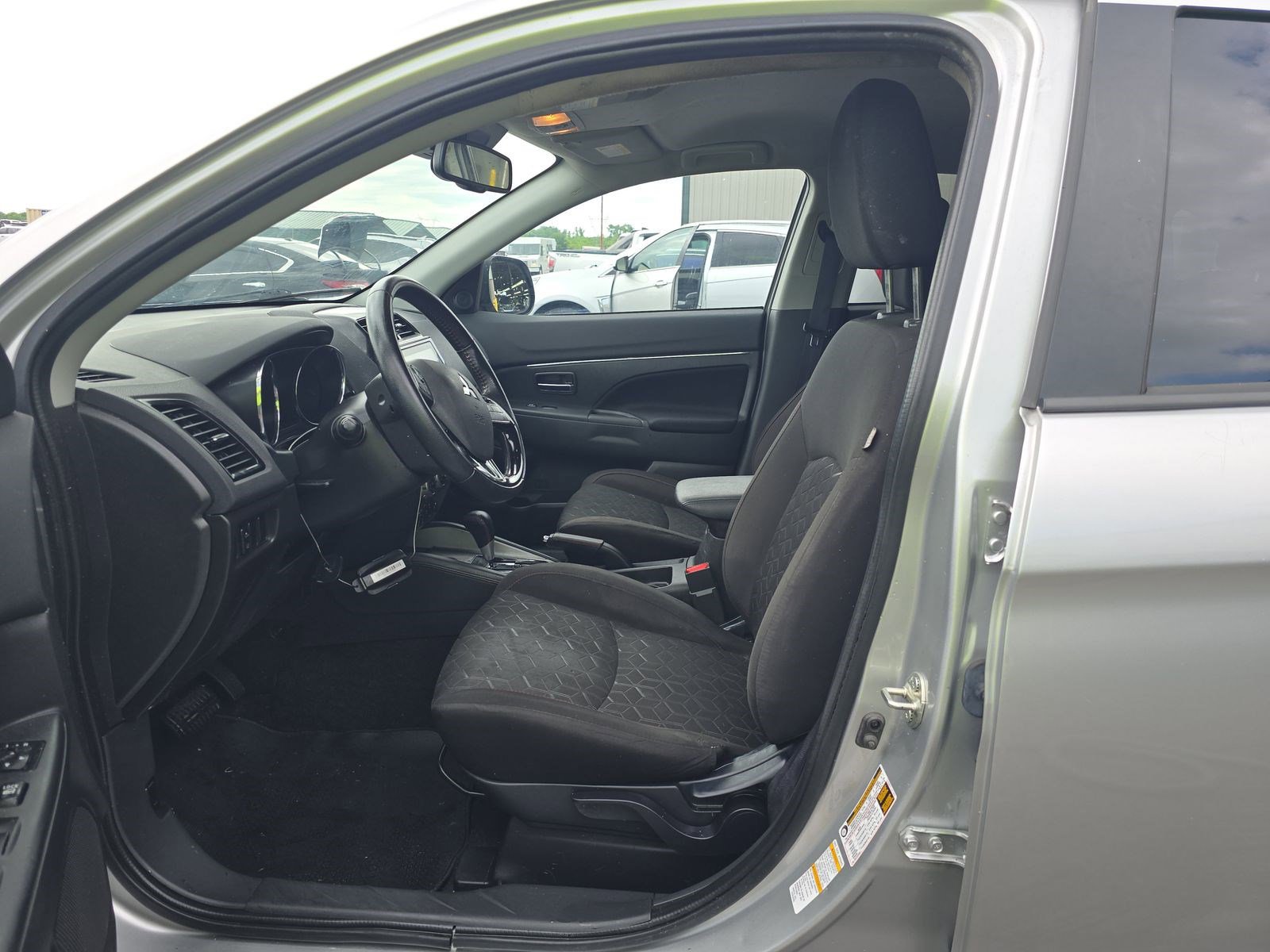 Used 2023 Mitsubishi Outlander Sport LE AWD/4WD image 10