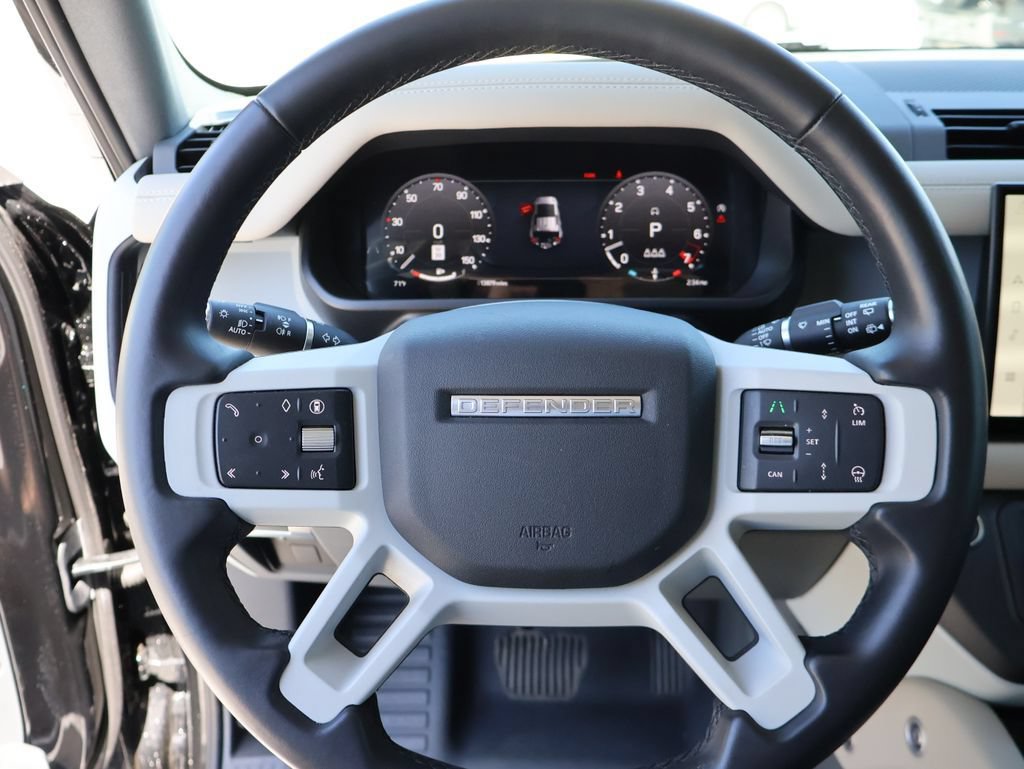 Certified 2024 Land Rover Defender 110 SE AWD/4WD image 29