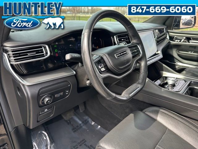 Used 2022 Jeep Grand Wagoneer Series II AWD/4WD image 26