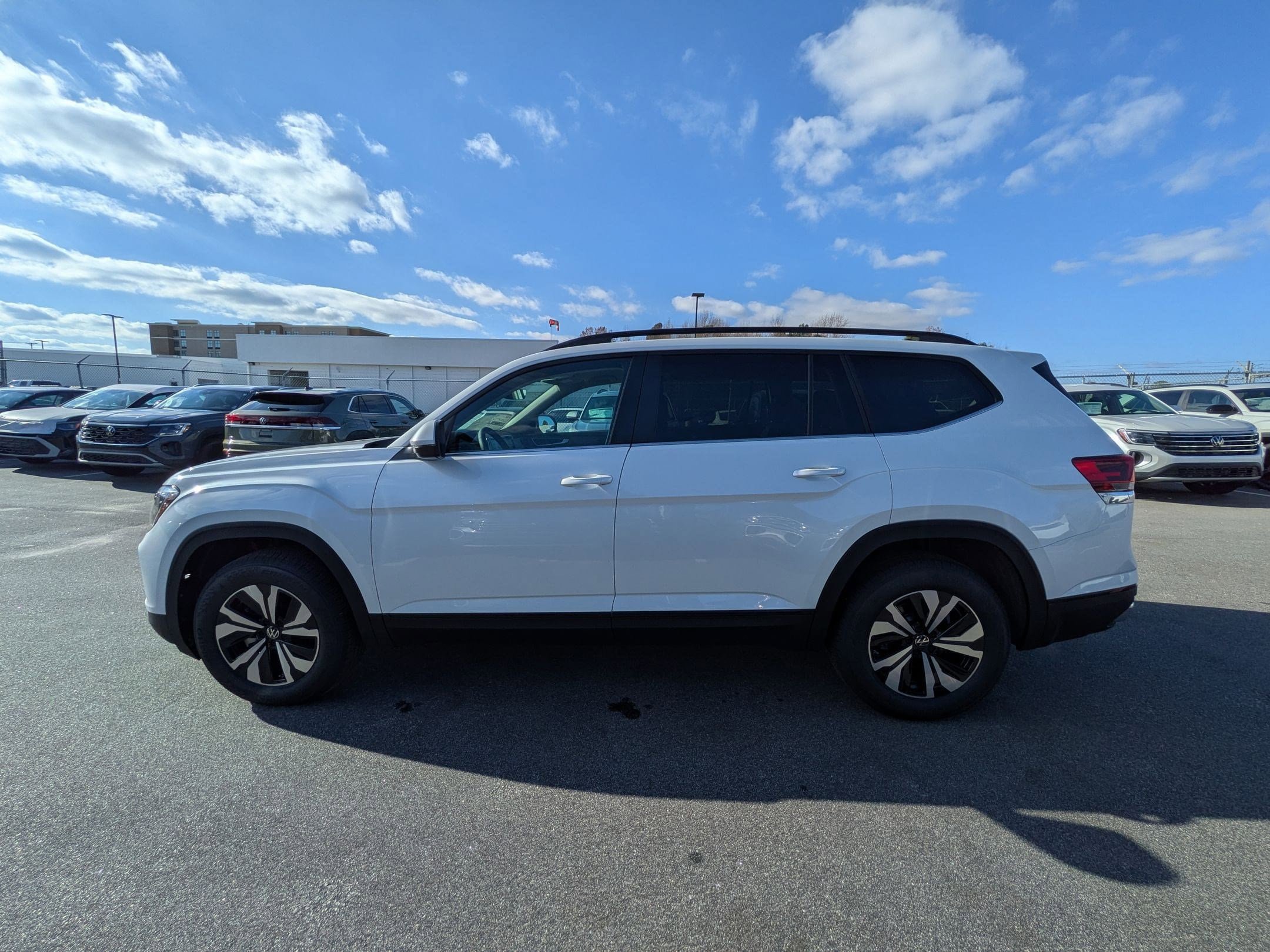 New 2026 Volkswagen Atlas SE AWD/4WD image 6