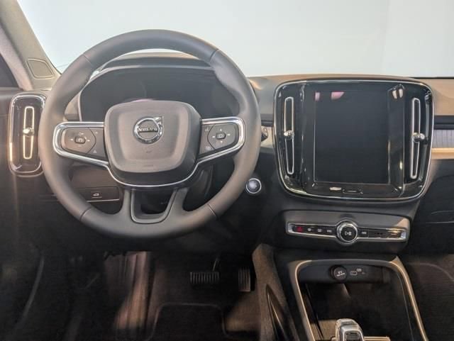 Used 2023 Volvo XC40 B5 Plus w/ Driver Assist Package image 16