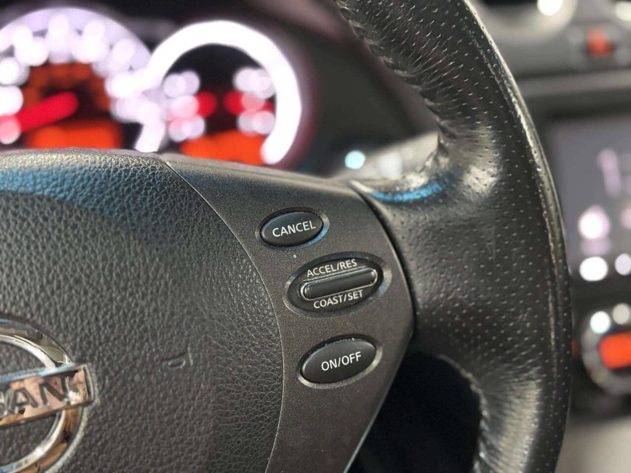 Used 2011 Nissan Altima 3.5 SR w/ 3.5SR Premium Pkg image 28