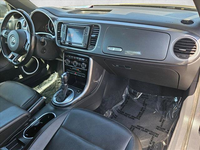 Used 2019 Volkswagen Beetle 2.0T SE FWD image 19