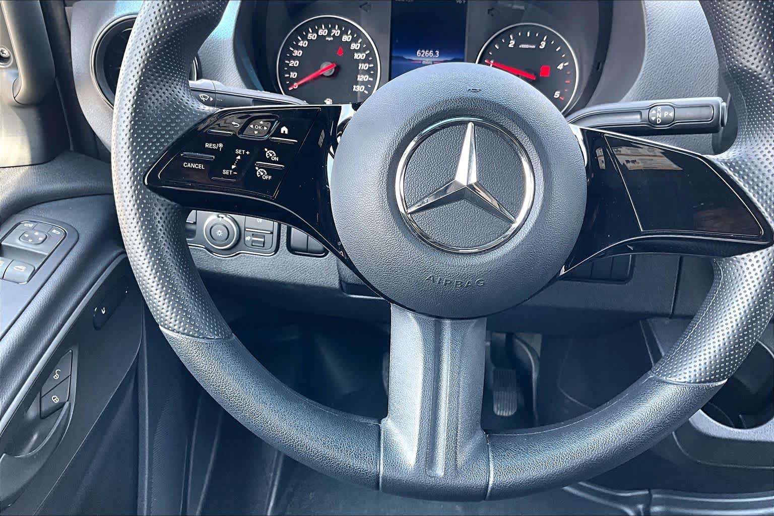 Used 2025 Mercedes-Benz Sprinter 2500 image 26