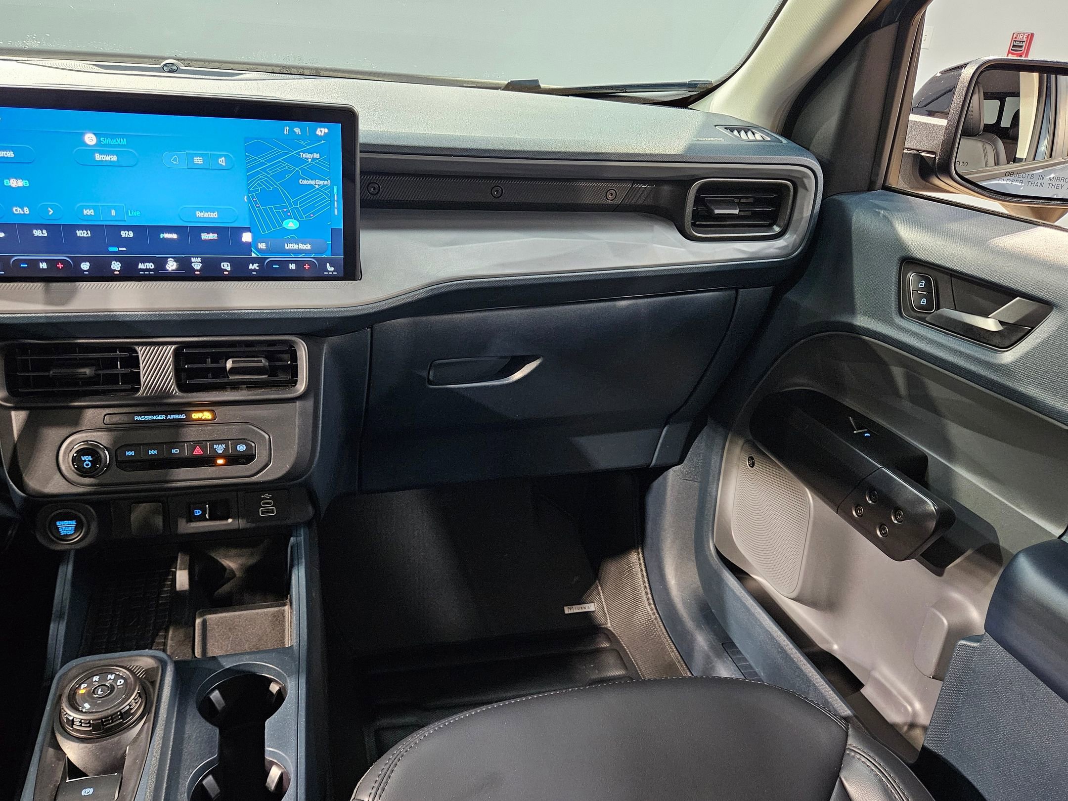 Used 2025 Ford Maverick Lariat w/ Black Appearance Package AWD/4WD image 11
