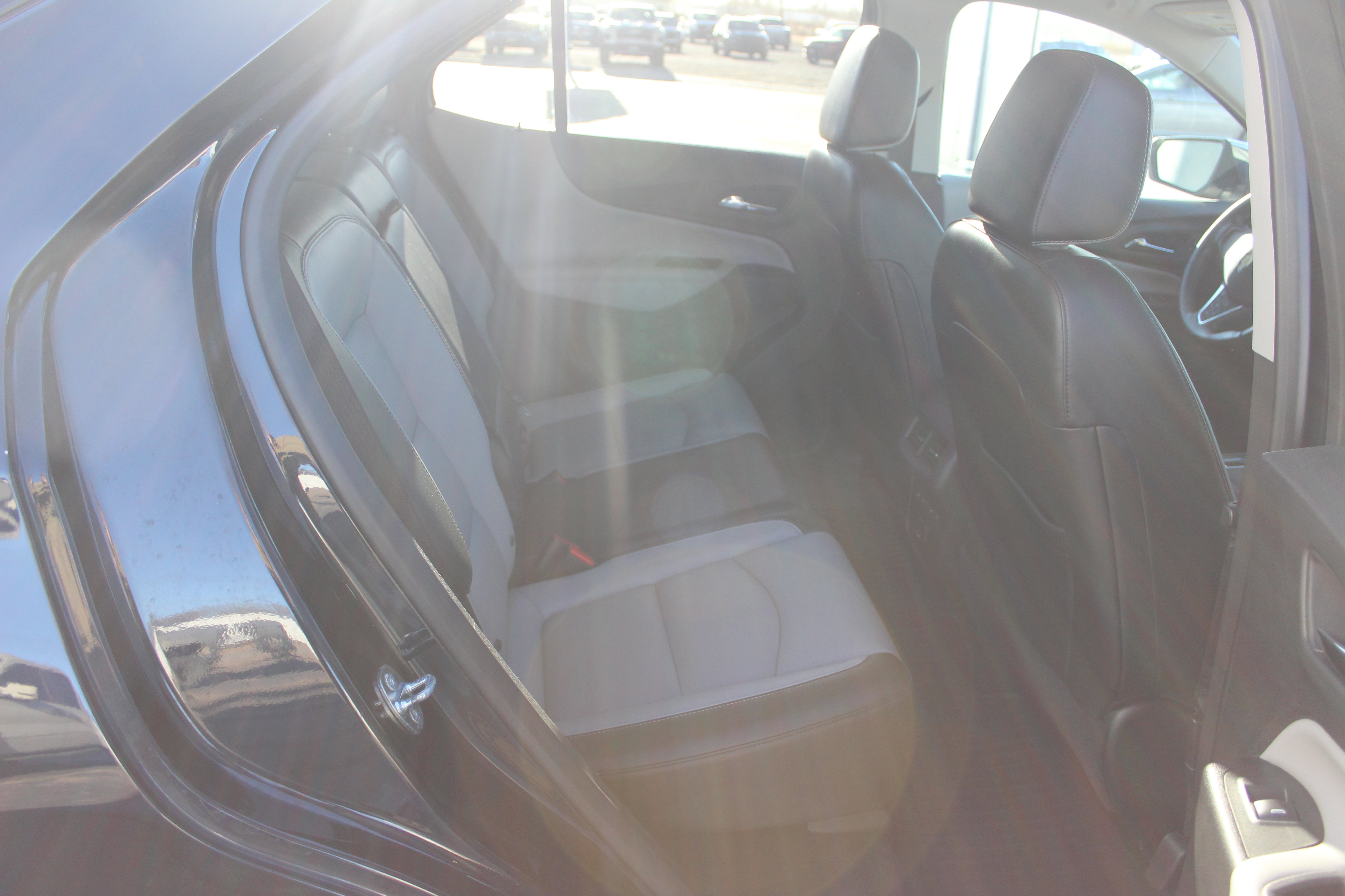 Used 2020 Chevrolet Equinox Premier image 18