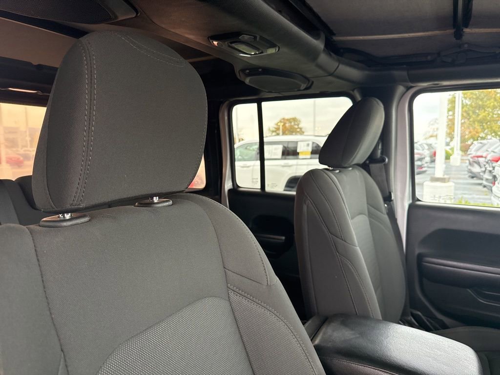 Used 2018 Jeep Wrangler Unlimited Sport S image 21