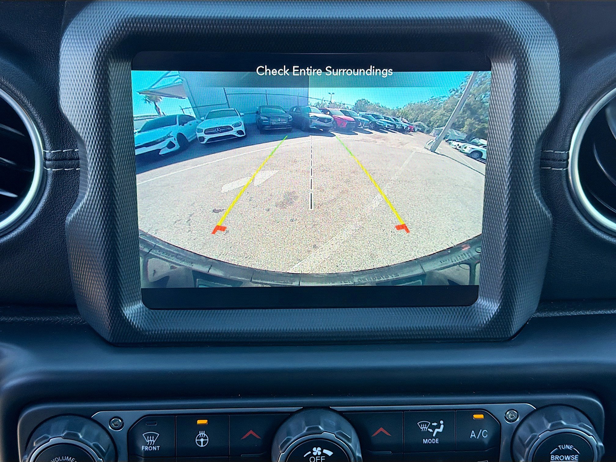 Used 2021 Jeep Wrangler Unlimited Sahara w/ Cold Weather Group image 31