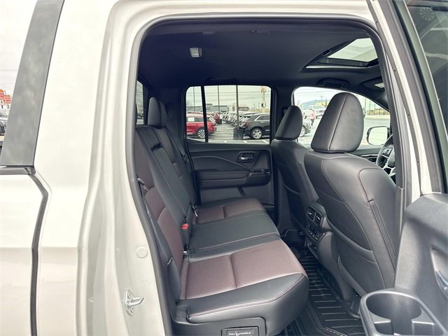 Used 2025 Honda Ridgeline Black Edition image 14