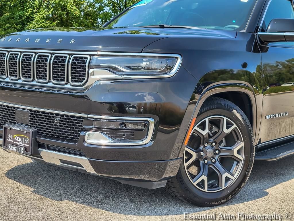 Used 2024 Jeep Wagoneer Series III AWD/4WD image 3